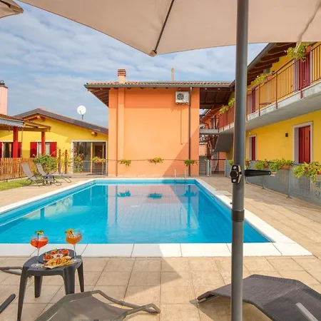 Appartamenti Villa Campo Rosso Cola  Exterior photo